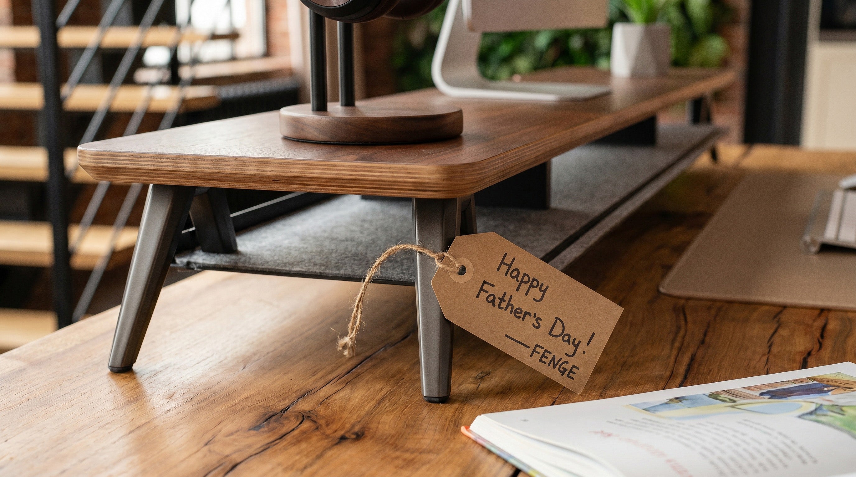 A Meaningful Father's Day Gift: Elevating Dad's Workspace with Premium Ergonomics