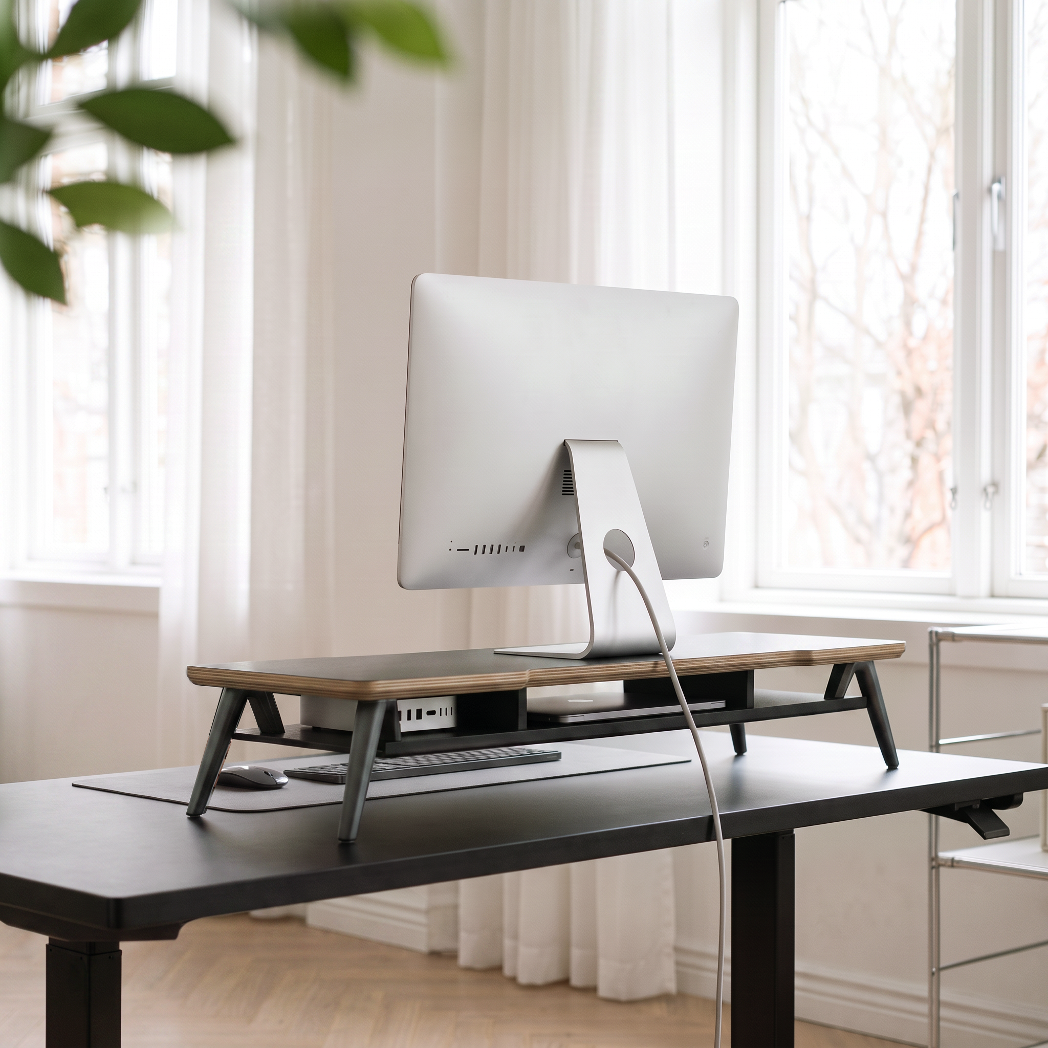 Rodin A510 Monitor Riser-Black
