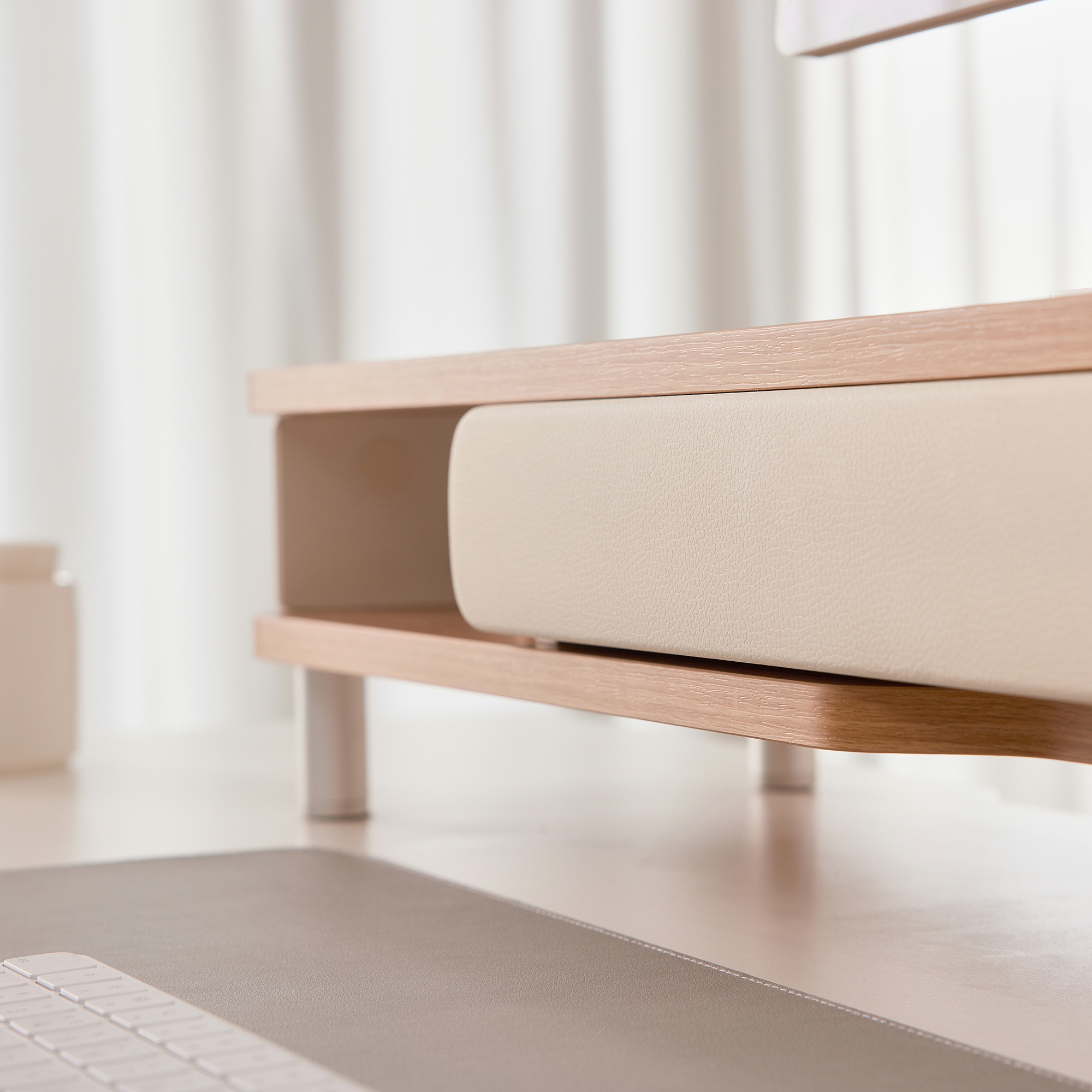 Bastion D510 Monitor Riser