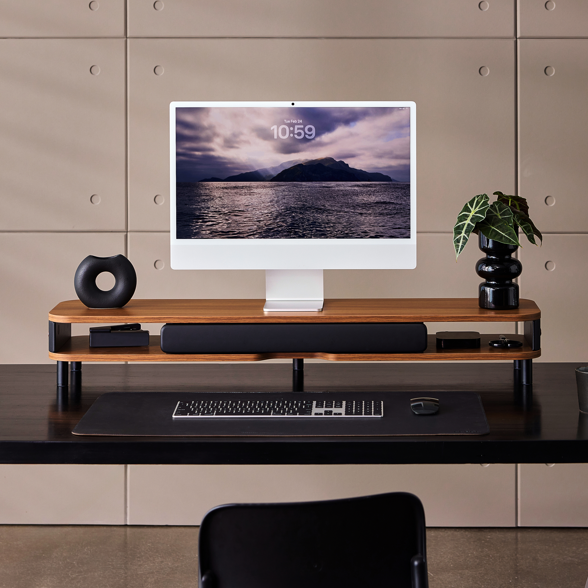 Bastion D510 Monitor Riser