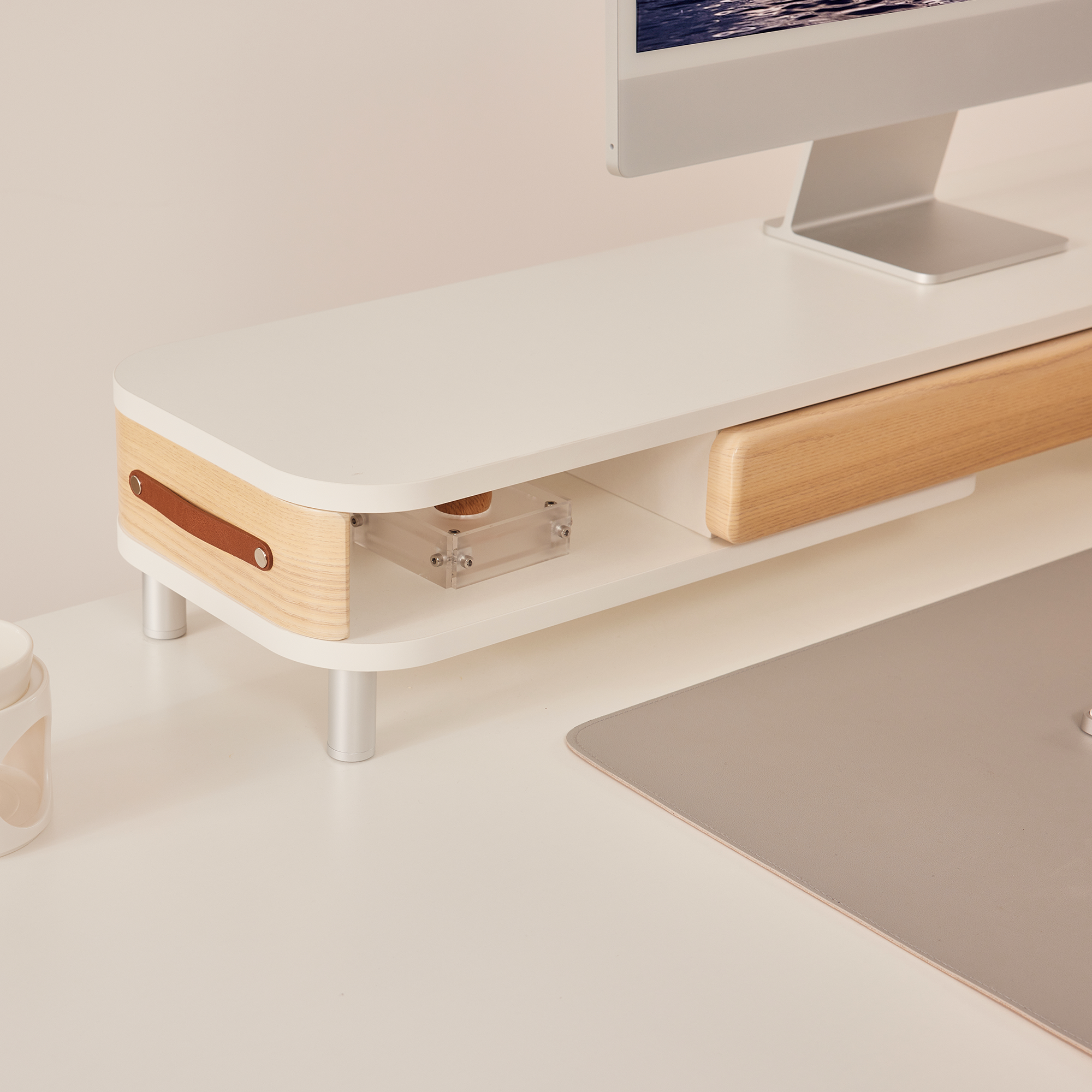 Bastion D510 Monitor Riser